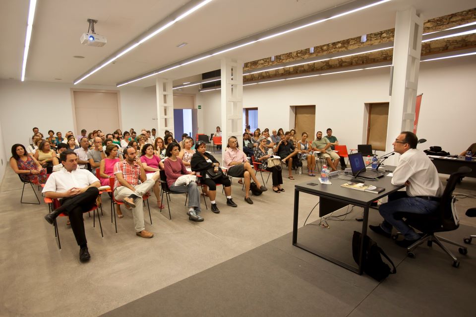 Conferencia de Luis Miranda