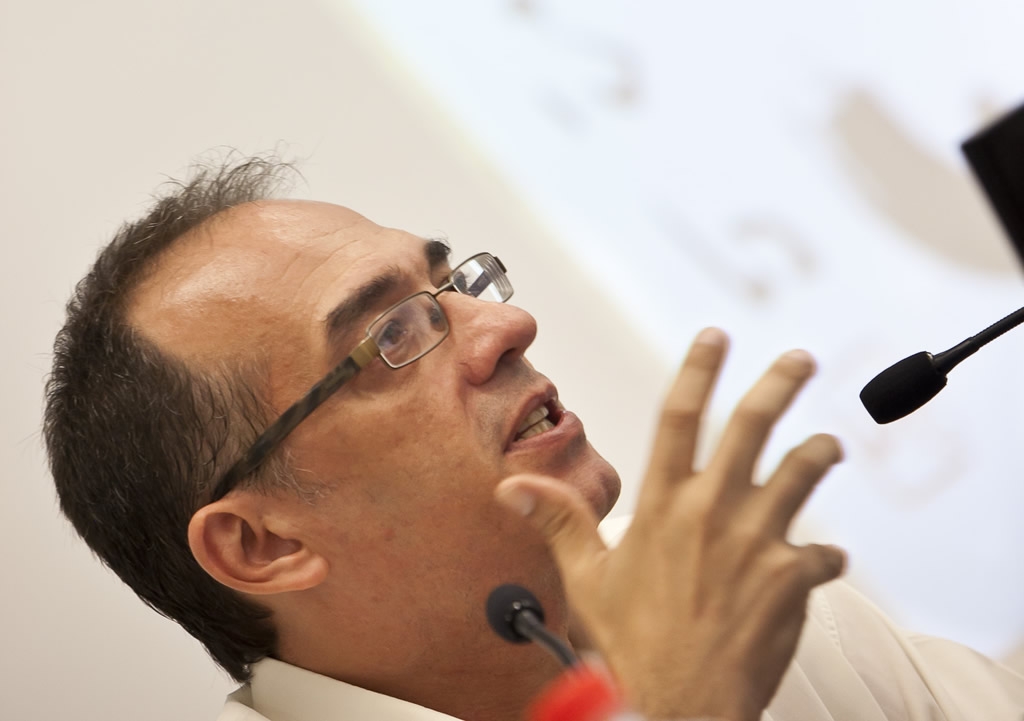 Luis Miranda: Luis Miranda: